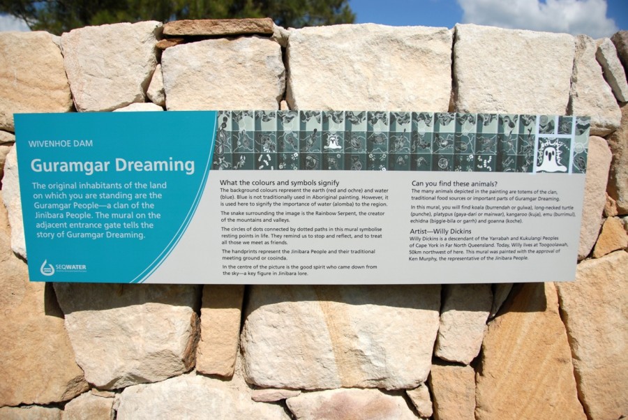 Wivenhoe Dam interpretive signage